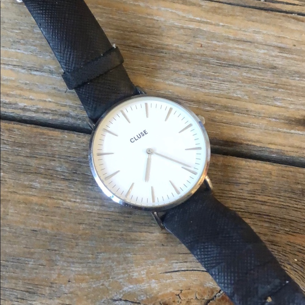 CLUSE silver watch with interchangeable band